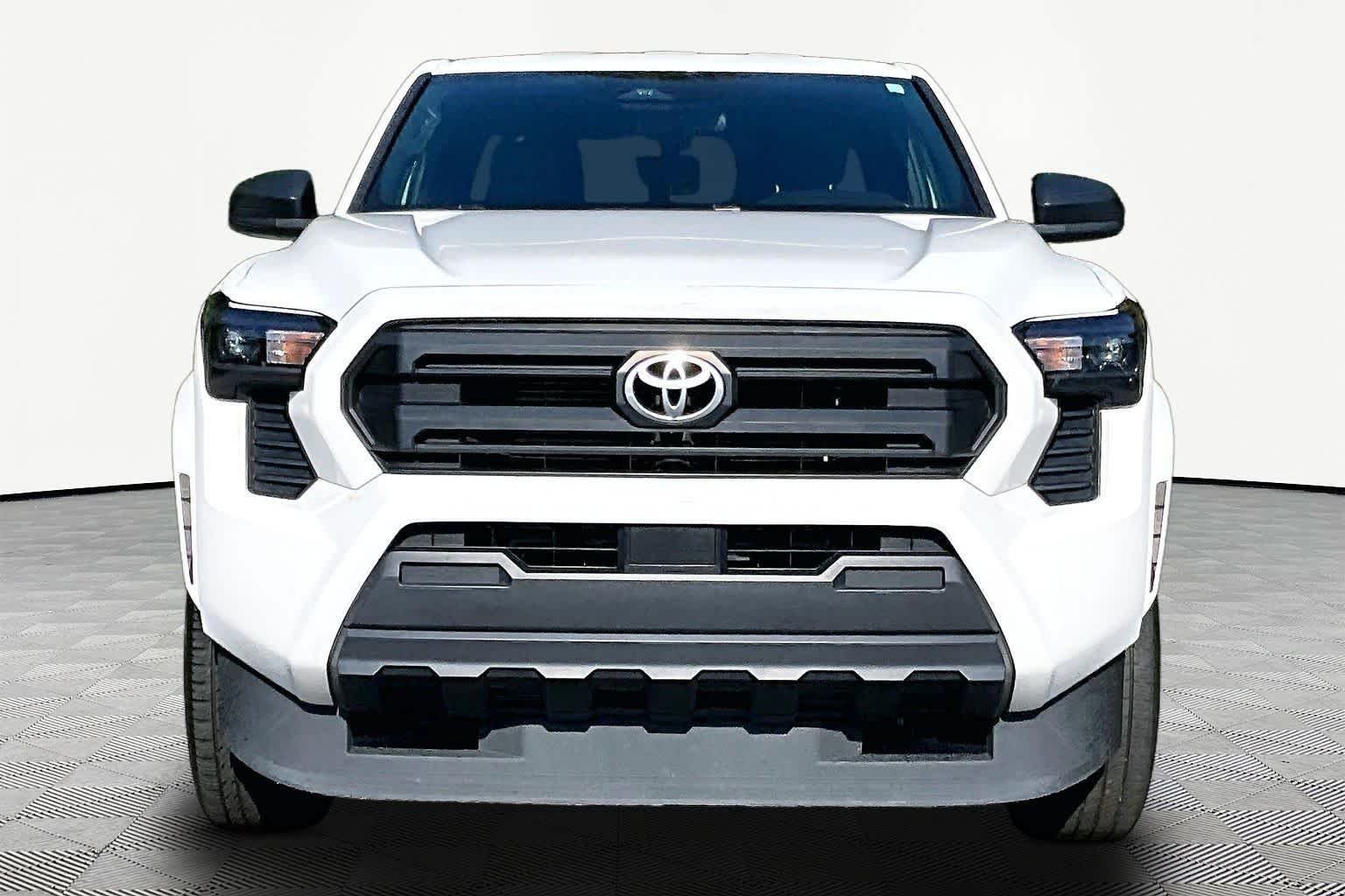Used 2024 Ice Cap Toyota SR image 4