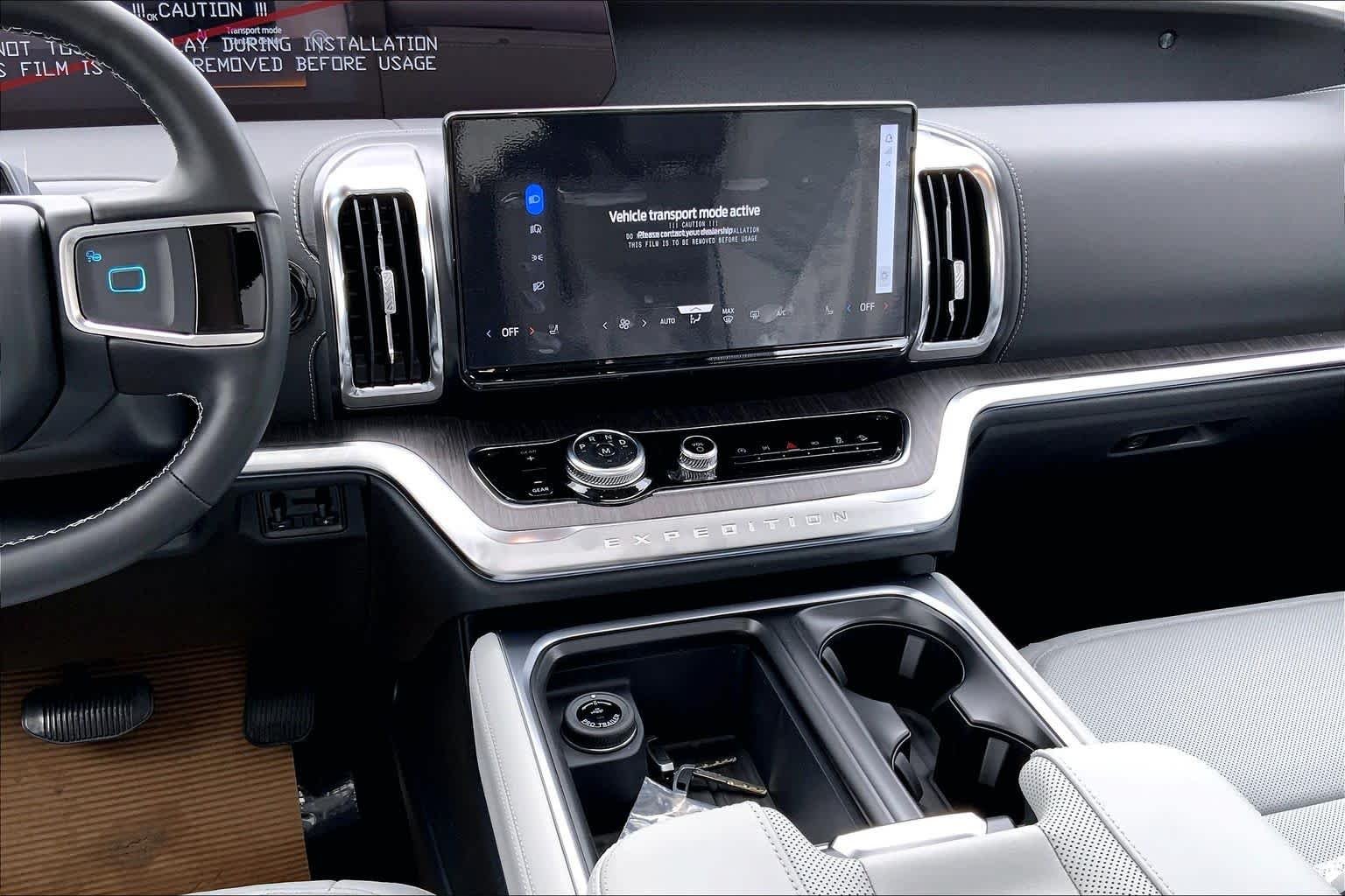 New 2026 Star White Metallic Tri-Coat Ford MAX Platinum® image 13