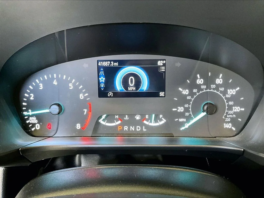 Used 2022 White Ford SEL image 26