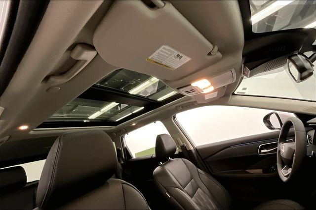 New 2026 Everest White Nissan Platinum image 34