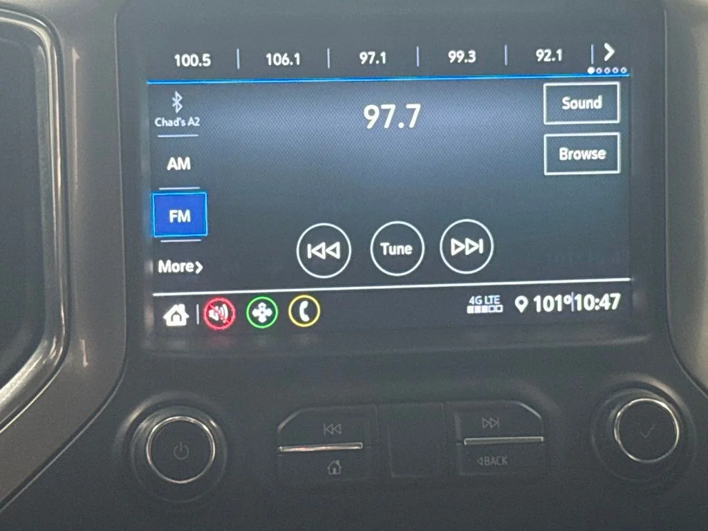 Used 2020 Summit White Chevrolet LT image 19