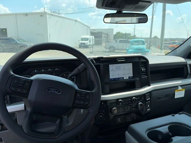 New 2027 Oxford White Ford F-350® XL image 14