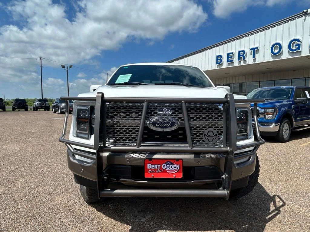 Used 2023 White Ford King Ranch image 2