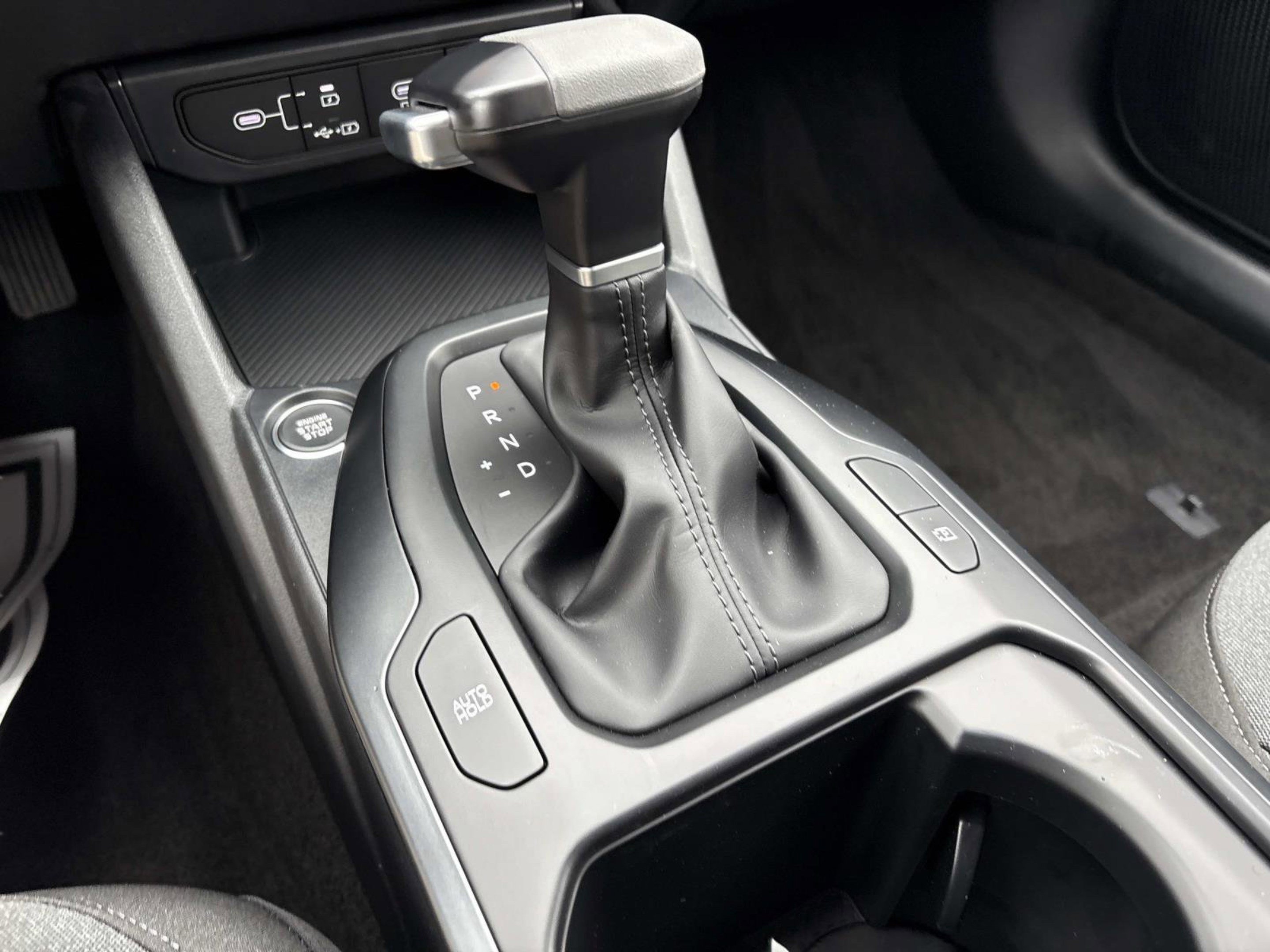 New 2025 Deep Sea Blue Kia LXS image 28