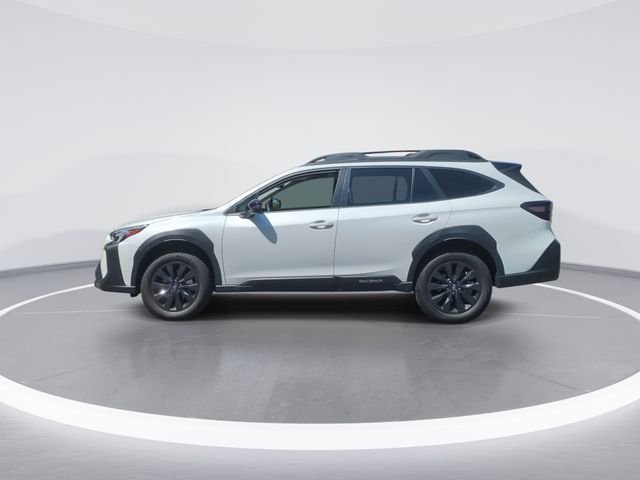 Used 2025 White Subaru Onyx Edition image 5