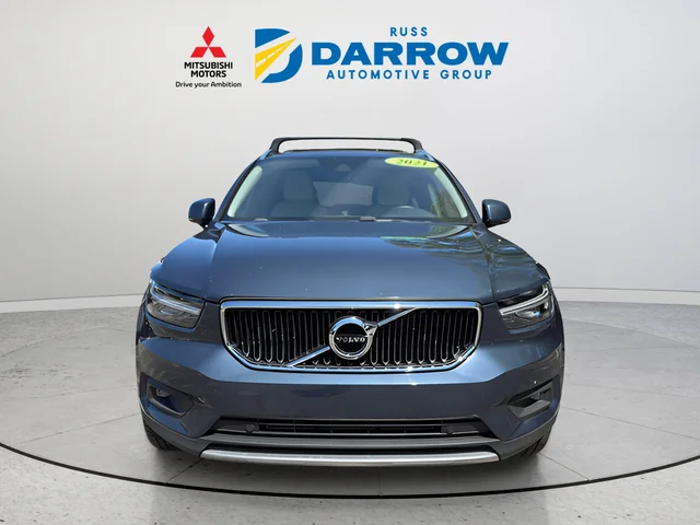 Used 2021 Blue Volvo Momentum image 8