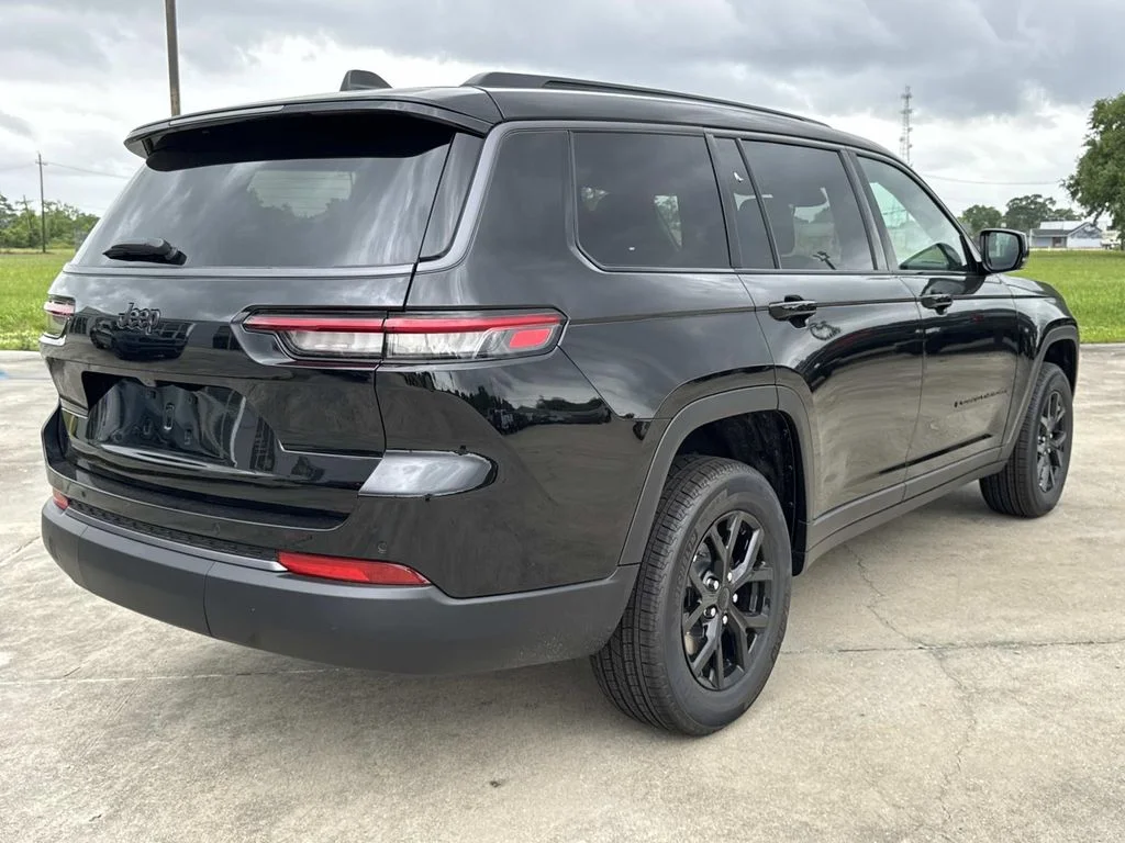 New 2026 Black Jeep Laredo image 13