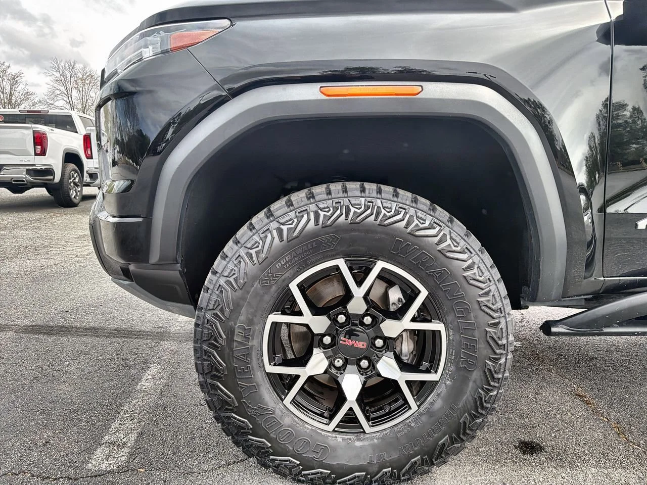Used 2024 Onyx Black GMC AT4X image 28