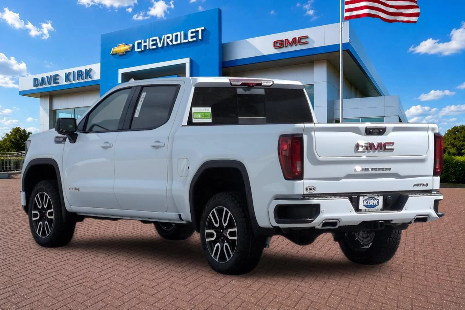 New 2026 Summit White GMC AT4 image 5