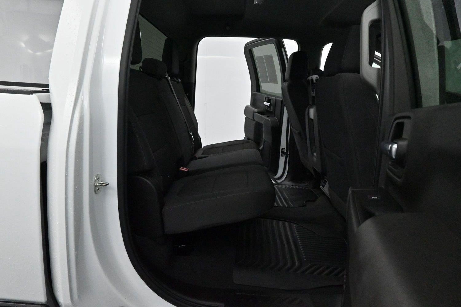 Used 2022 Summit White Chevrolet LT image 28