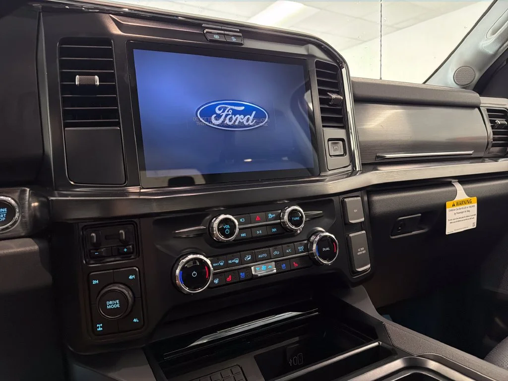 New 2027 White Ford Lariat image 14