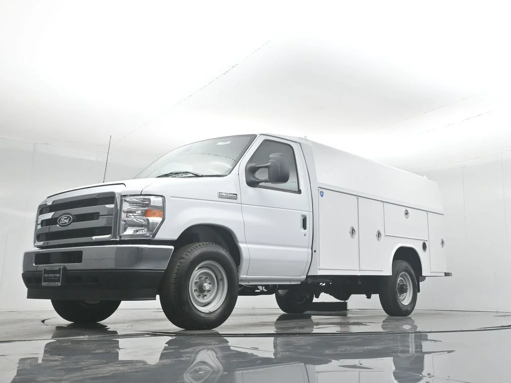 New 2026 White Ford Base image 79
