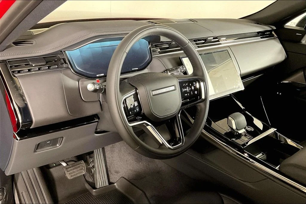 New 2026 Red Land Rover SE image 4