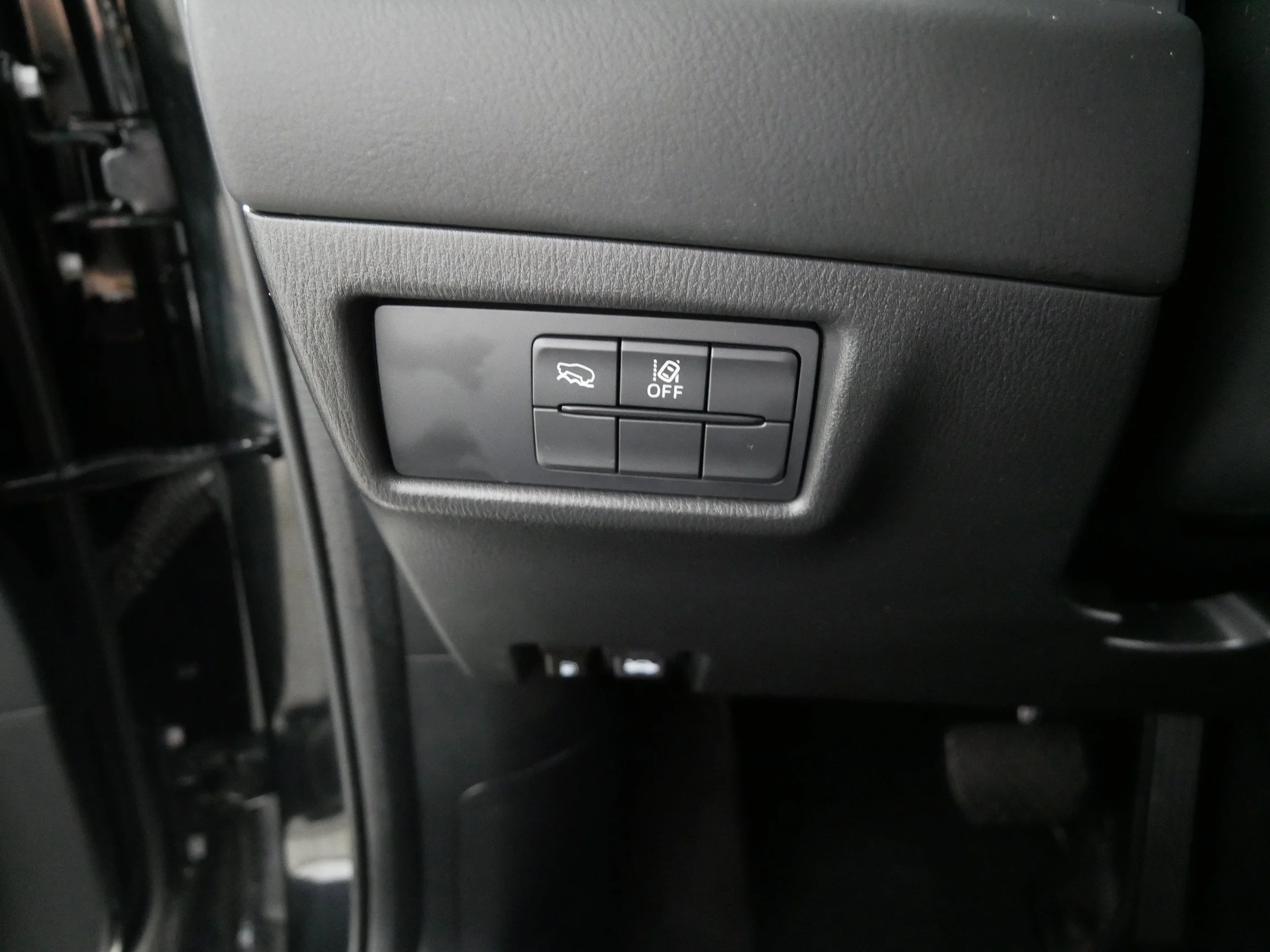 Used 2025 Jet Black Mica Mazda 2.5 S Select Package image 26