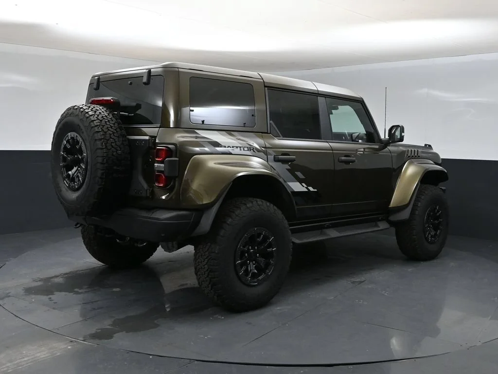 Used 2025 Green Ford Raptor image 2