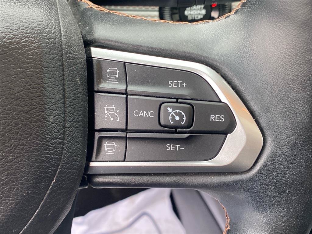 Used 2022 Sting-Gray Clearcoat Jeep Limited image 19