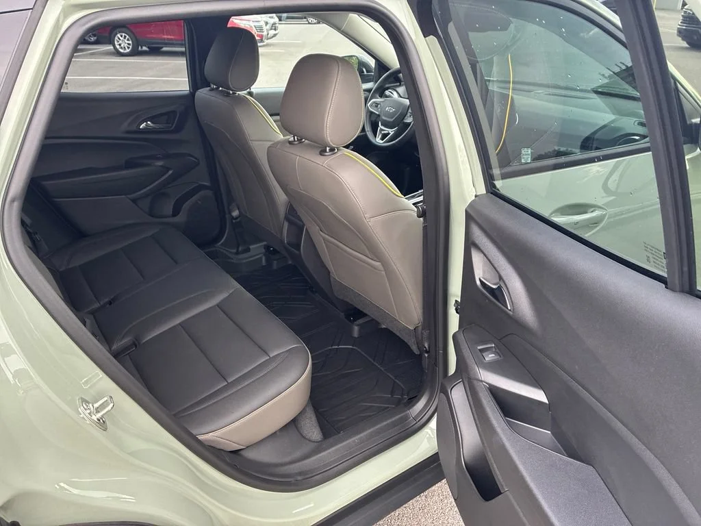 Used 2026 Cacti Green Chevrolet ACTIV image 29