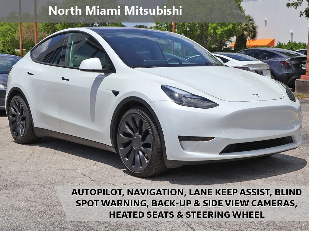 2022 Tesla Model Y Performance Dual Motor All-Wheel Drive's photo