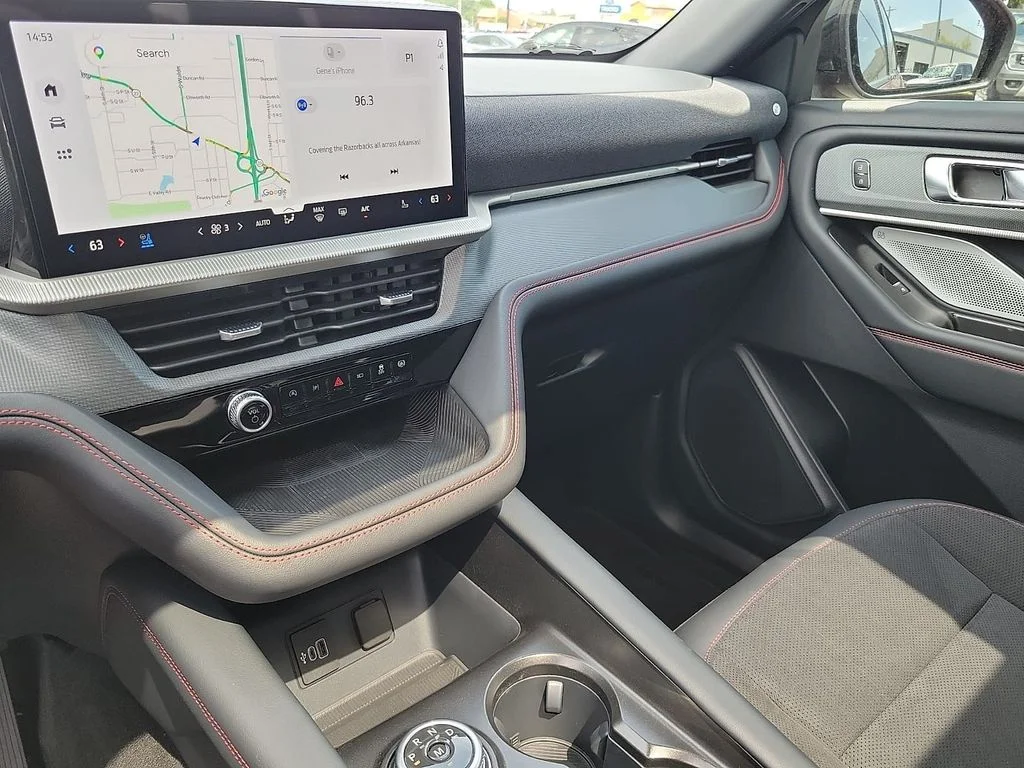 2026 Ford Explorer ST - Photo 20