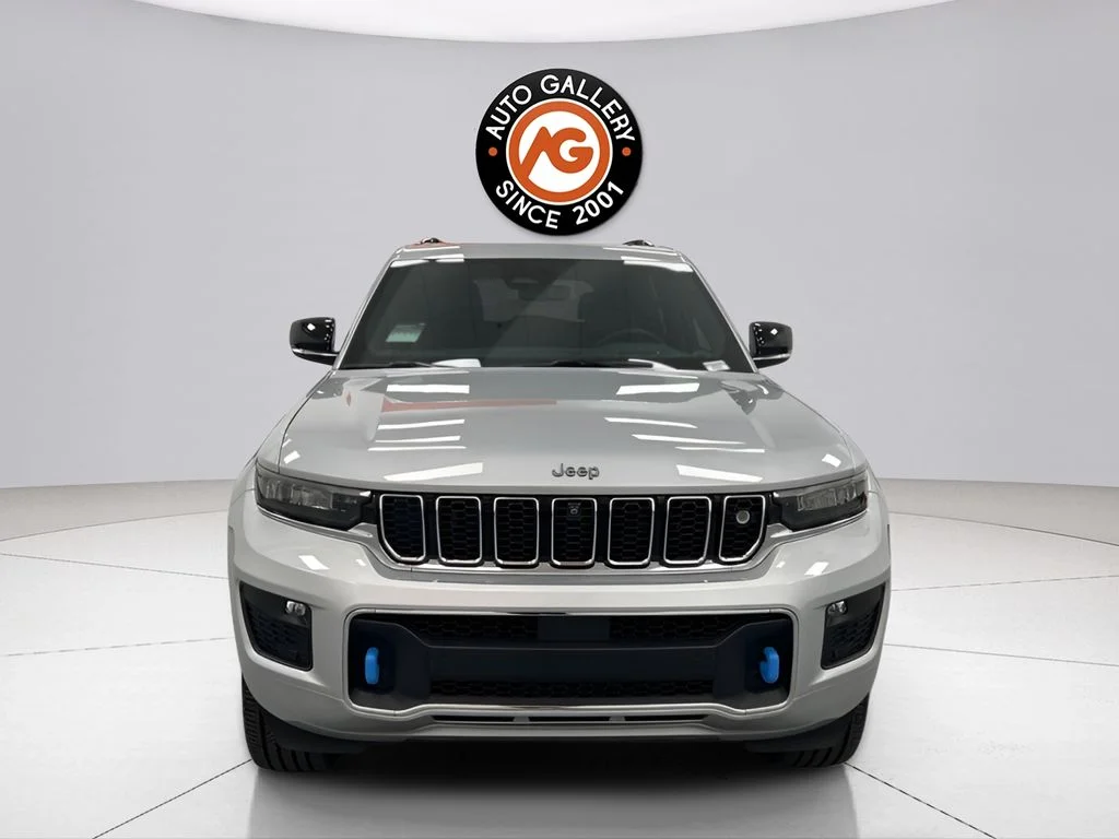 Used 2022 Silver Jeep Overland 4xe image 2