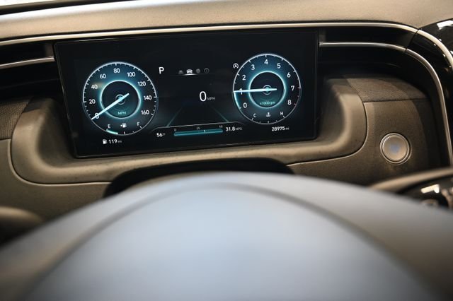Used 2023 White Hyundai SEL image 31