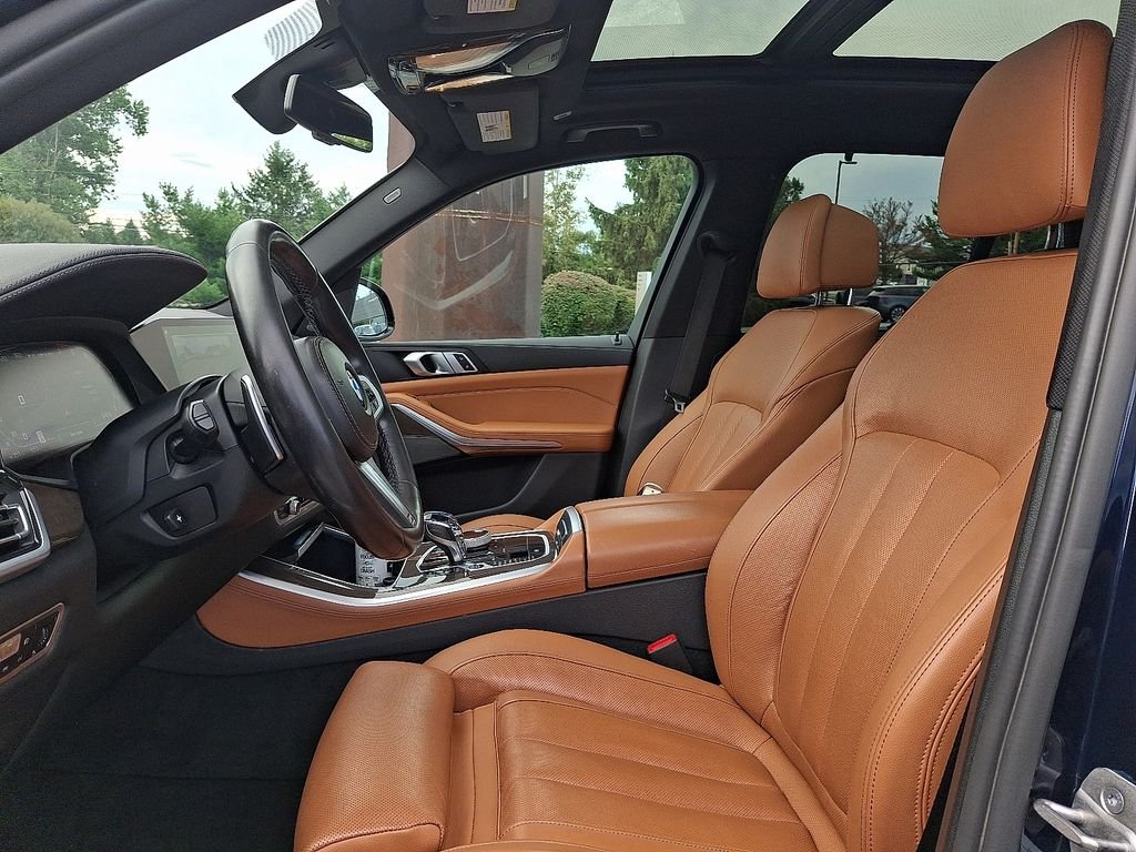Used 2022 Blue BMW M50i image 14
