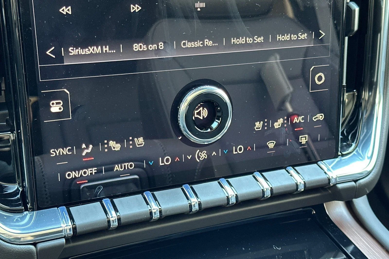2026 GMC Yukon XL Denali - Photo 22