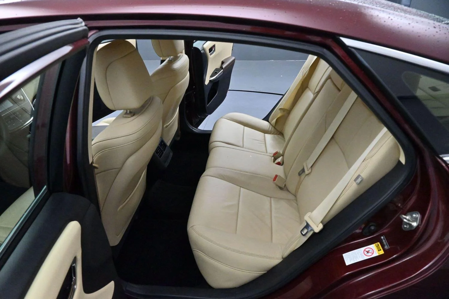 Used 2015 Ooh La La Rouge Mica Toyota XLE image 27