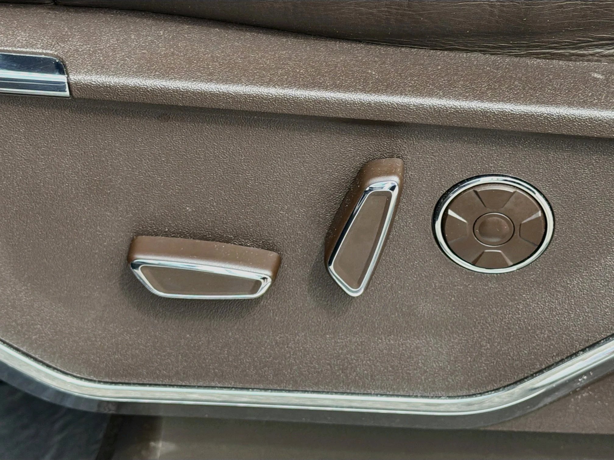 Used 2021 Agate Black Metallic Ford King Ranch image 22