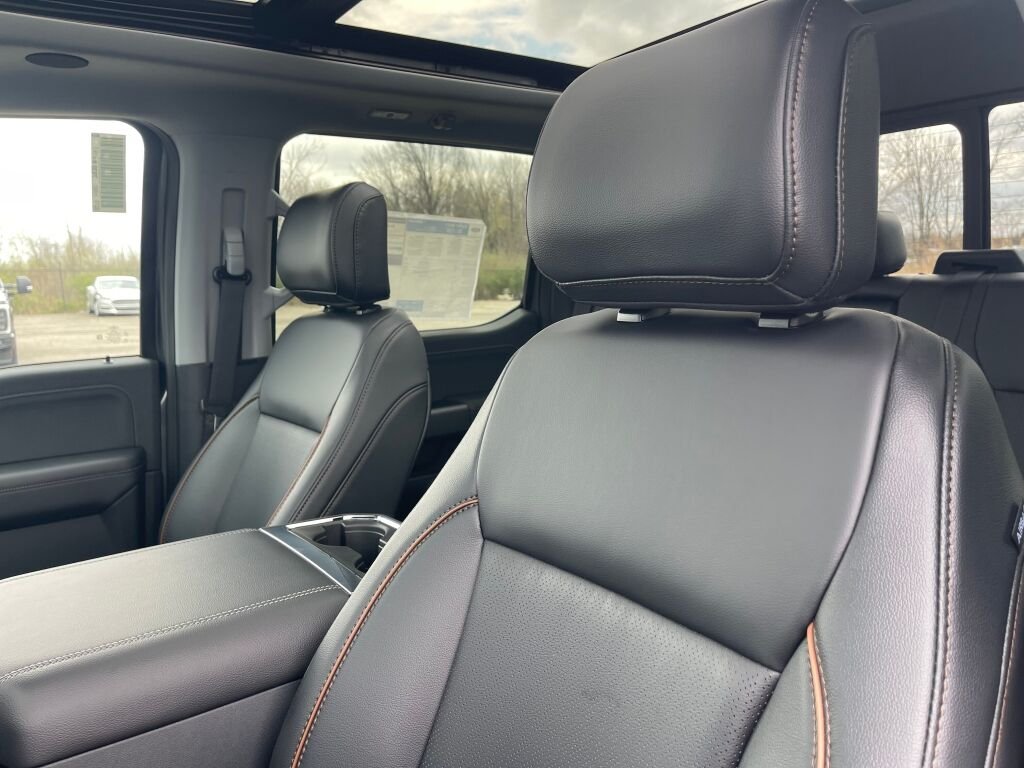 New 2026 Carbonized Gray Metallic Ford LARIAT image 9