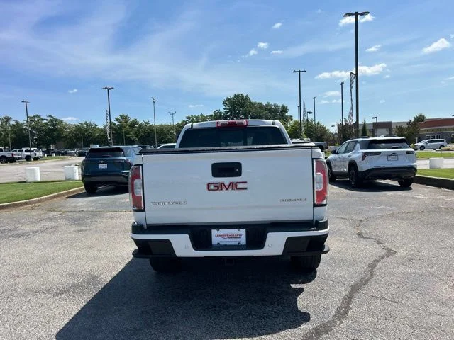 Used 2019 White GMC Denali image 4