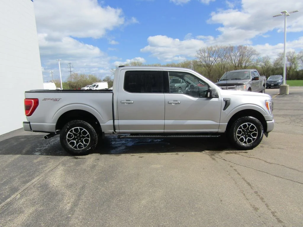 2023 Ford F-150 XLT - Photo 8