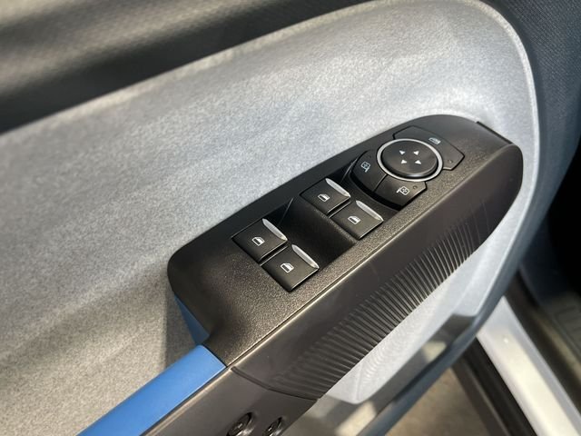 Used 2025 Oxford White Ford XLT image 19
