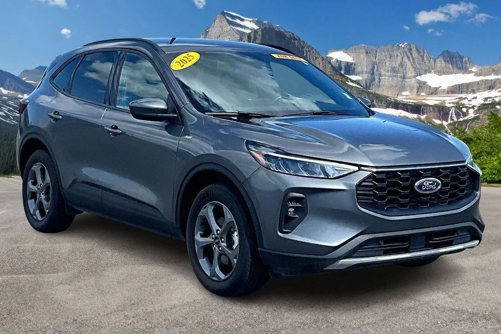 Used 2025 Gray Ford ST-Line Select image 12