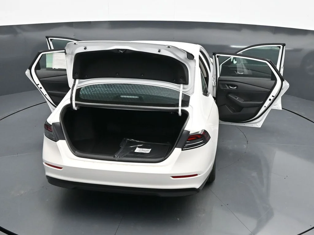 New 2026 Platinum White Pearl Honda LX image 41