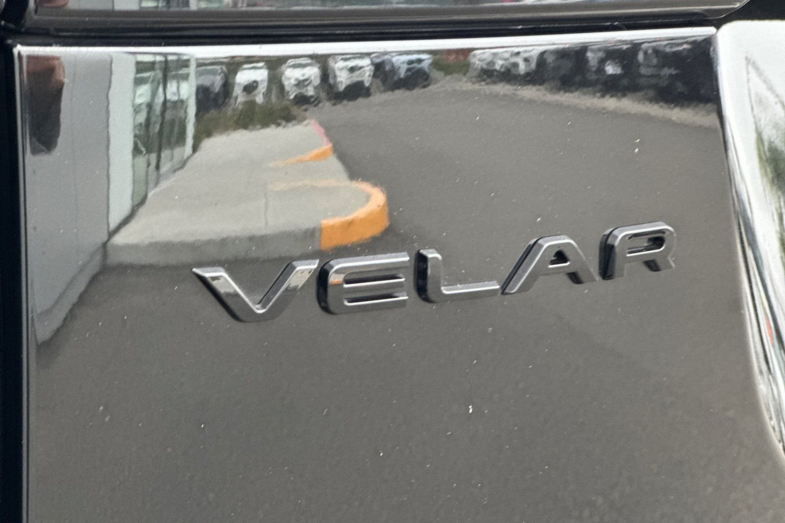 Certified Used 2026 Black Land Rover Dynamic SE image 33