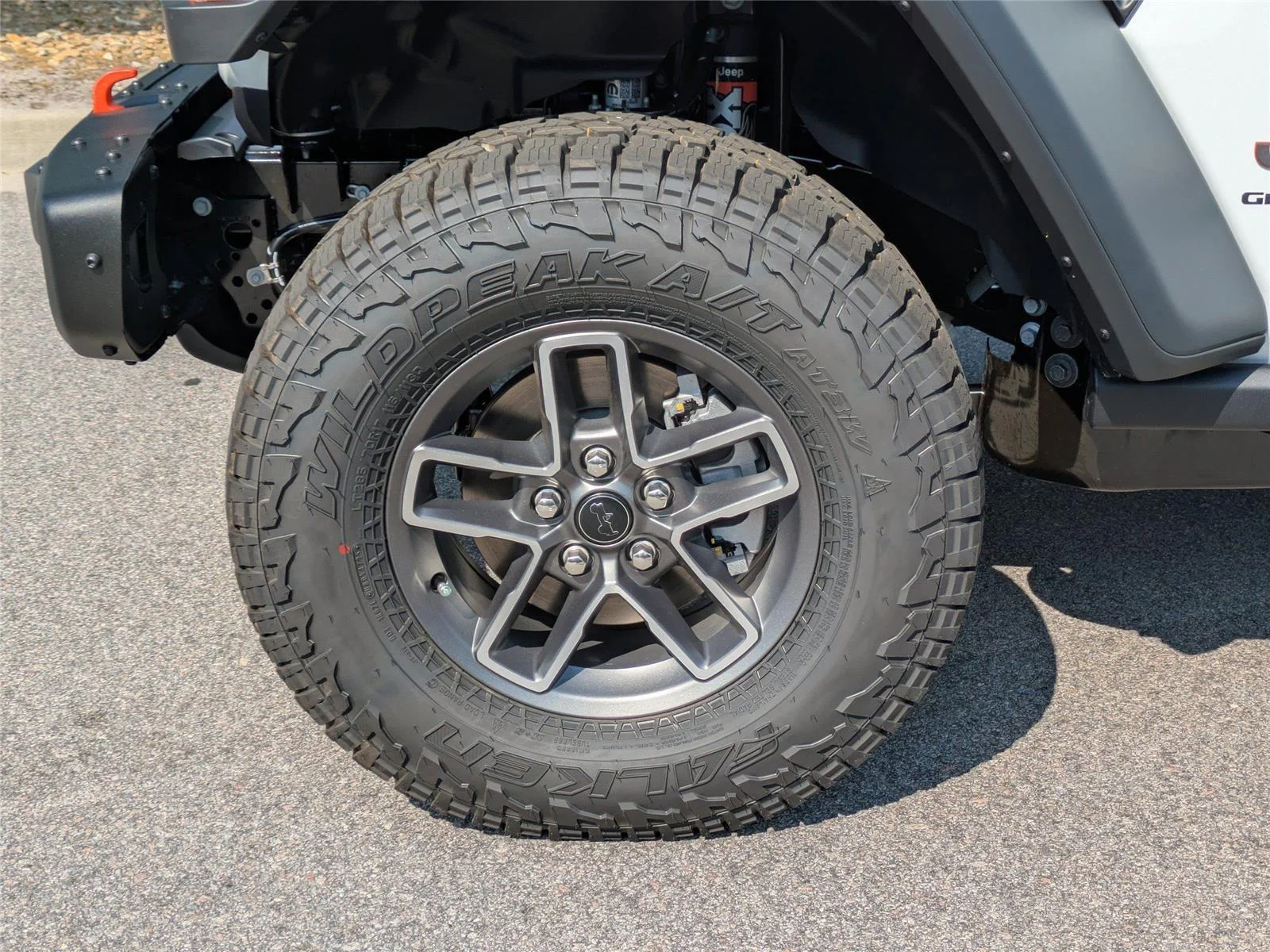 New 2026 Bright White Clearcoat Jeep Mojave image 12