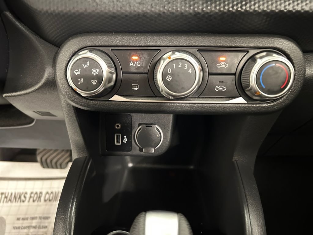 Used 2022 Gray Nissan S image 30