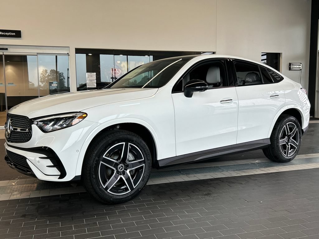 New 2027 Polar White Mercedes-Benz GLC 300 image 1