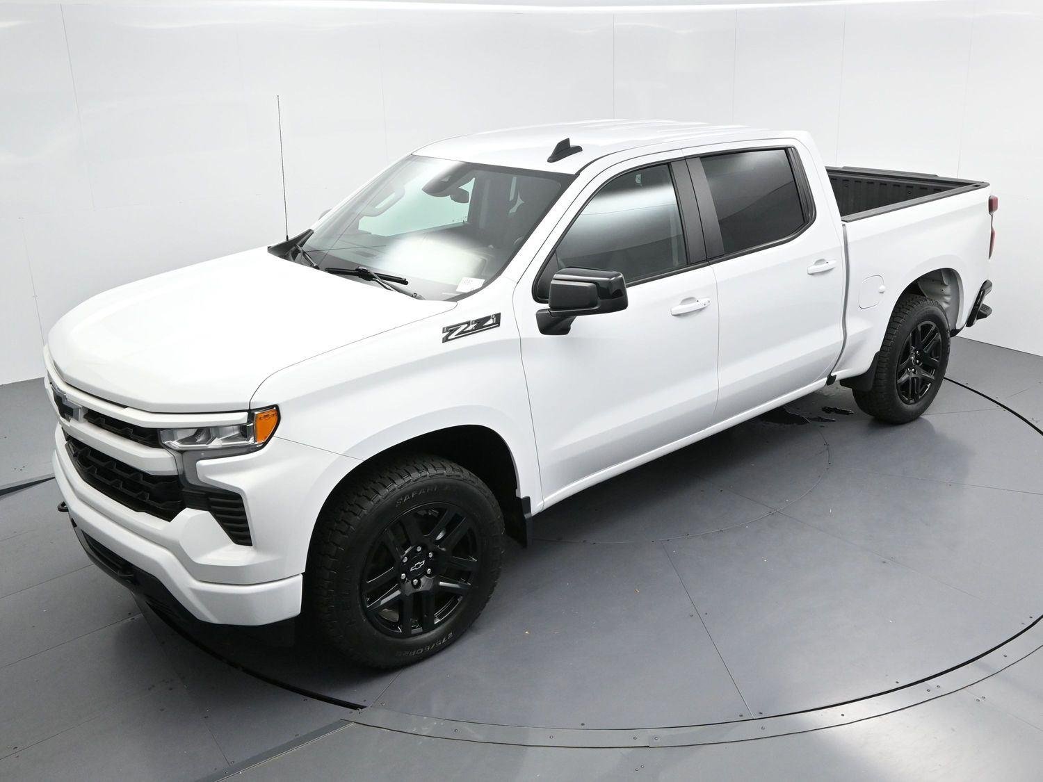 Used 2023 Summit White Chevrolet RST image 35
