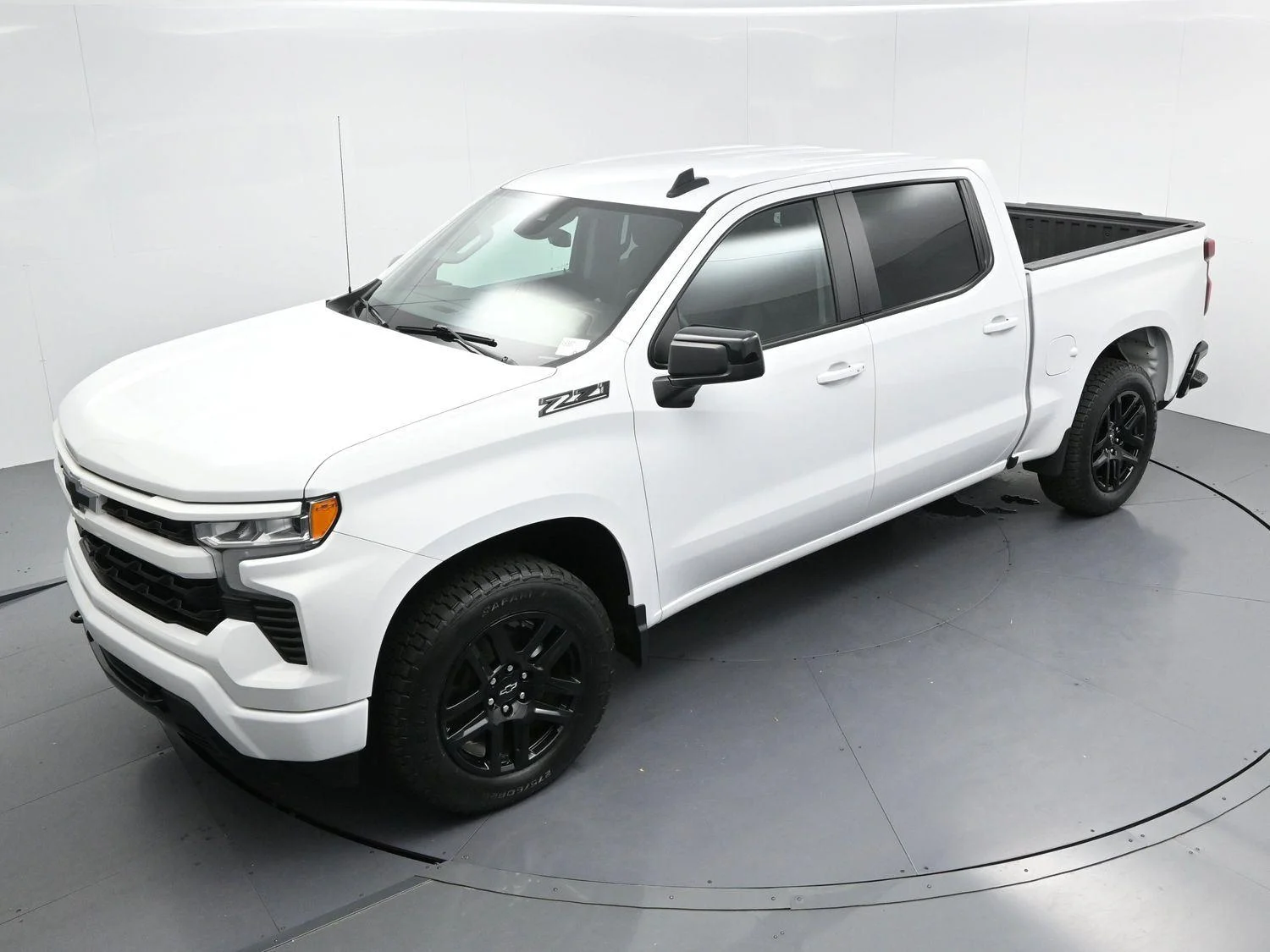 Used 2023 Summit White Chevrolet RST image 35