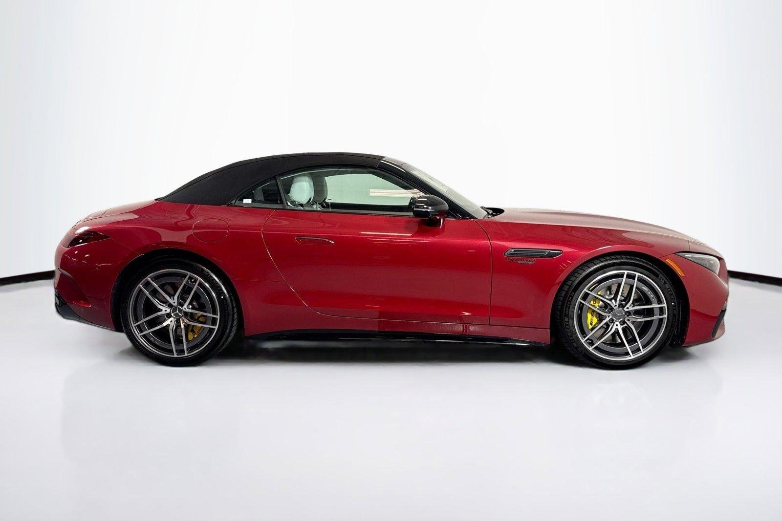 New 2026 Manufaktur Patagonia Red Metallic Mercedes-Benz AMG® SL 55 image 4