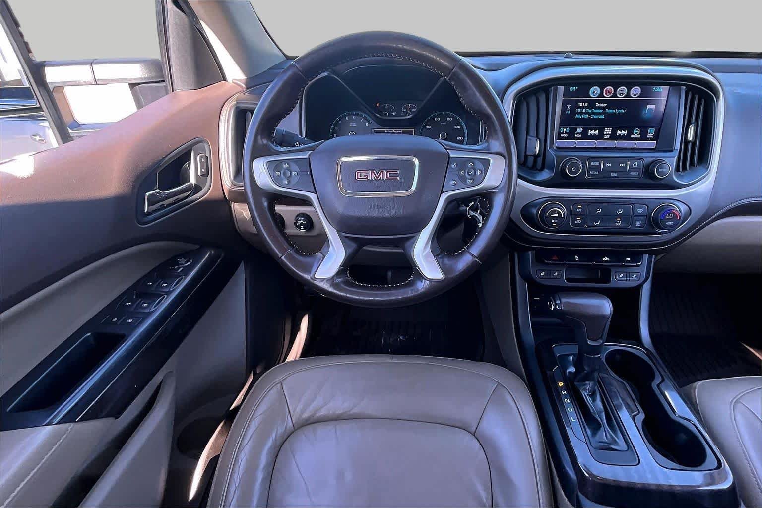Used 2017 Summit White GMC 4WD SLT image 5