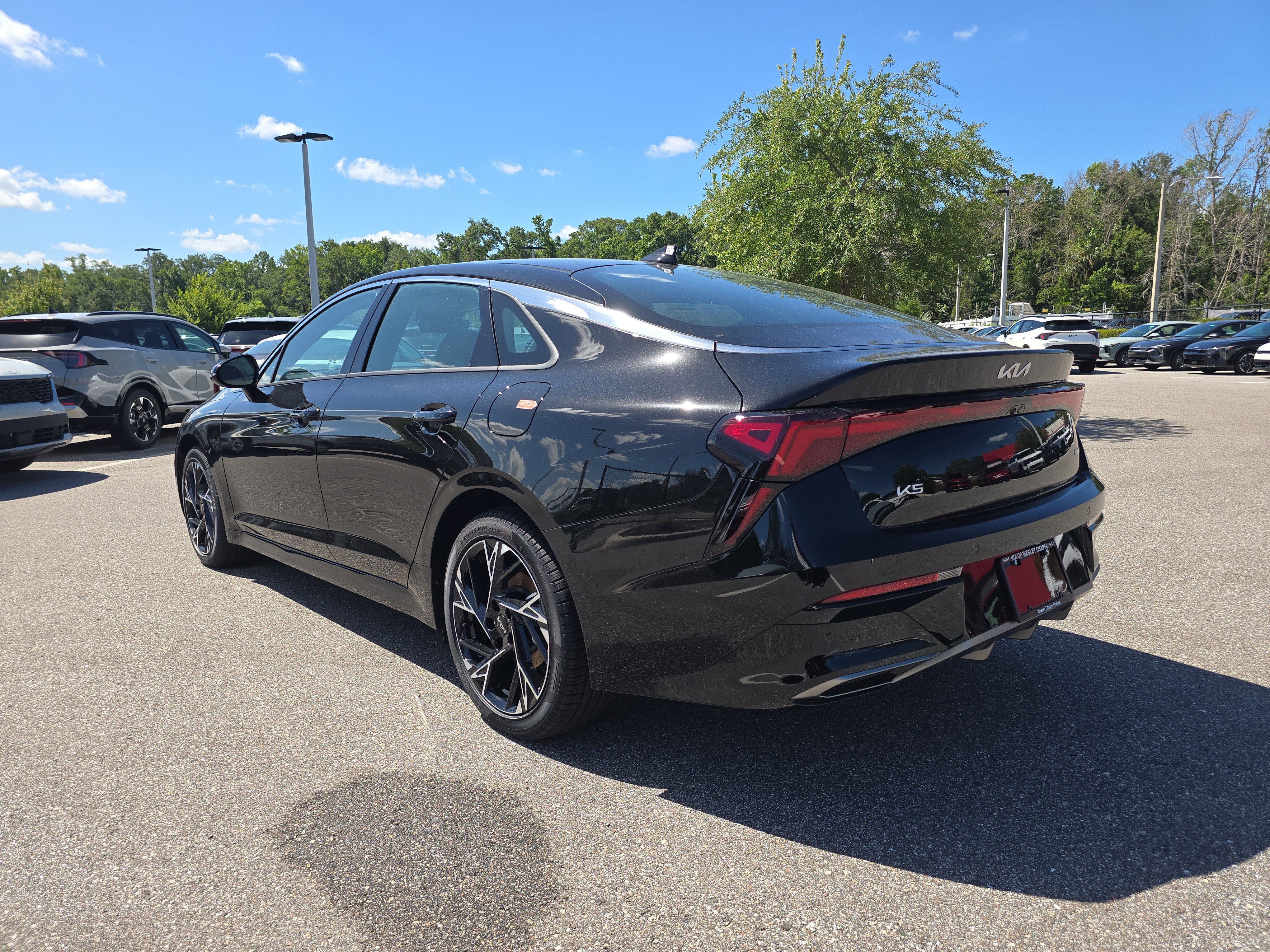 New 2026 Aurora Black Pearl Kia GT-Line FWD image 6