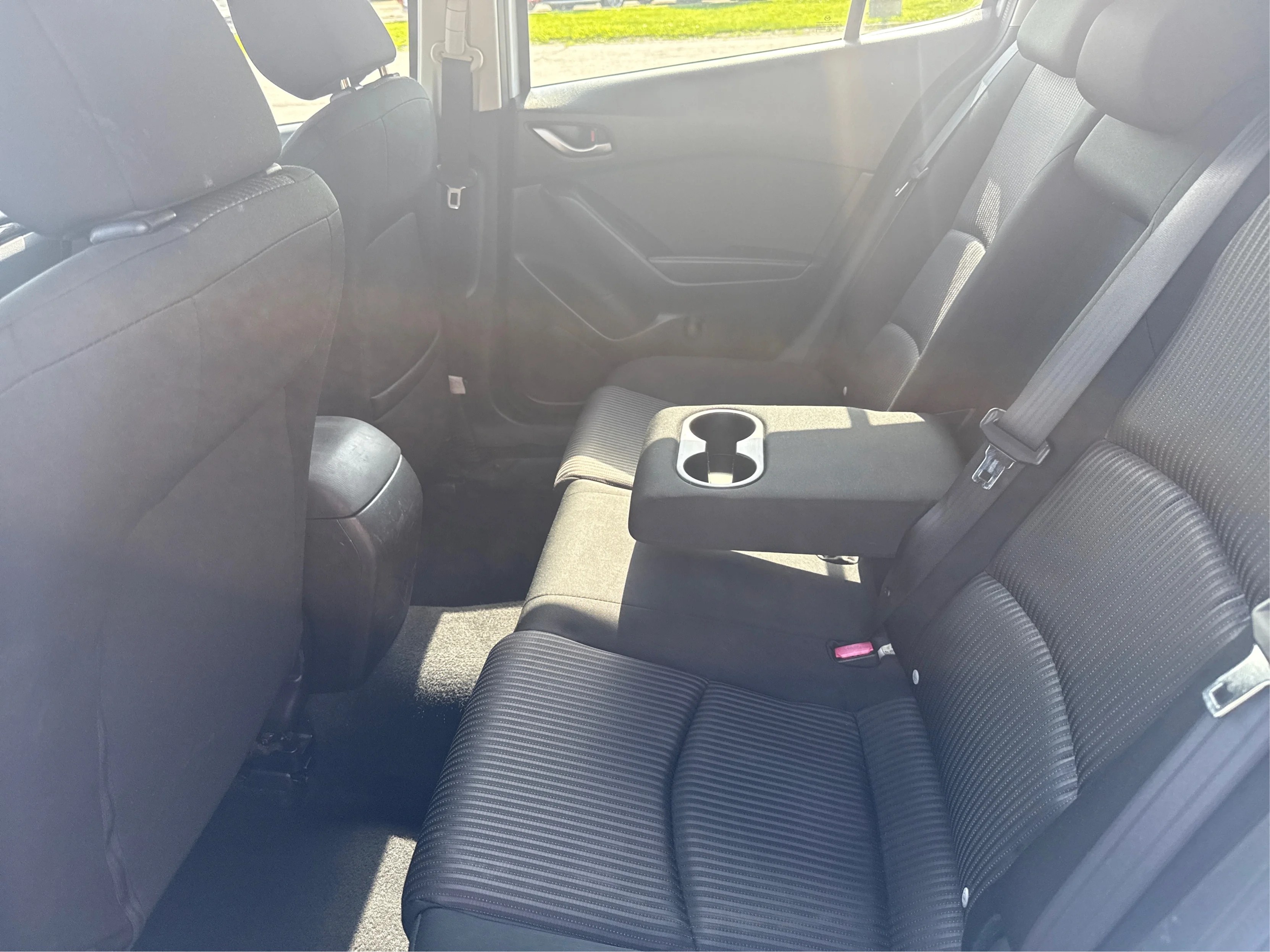 Used 2014 White Mazda i Touring image 10