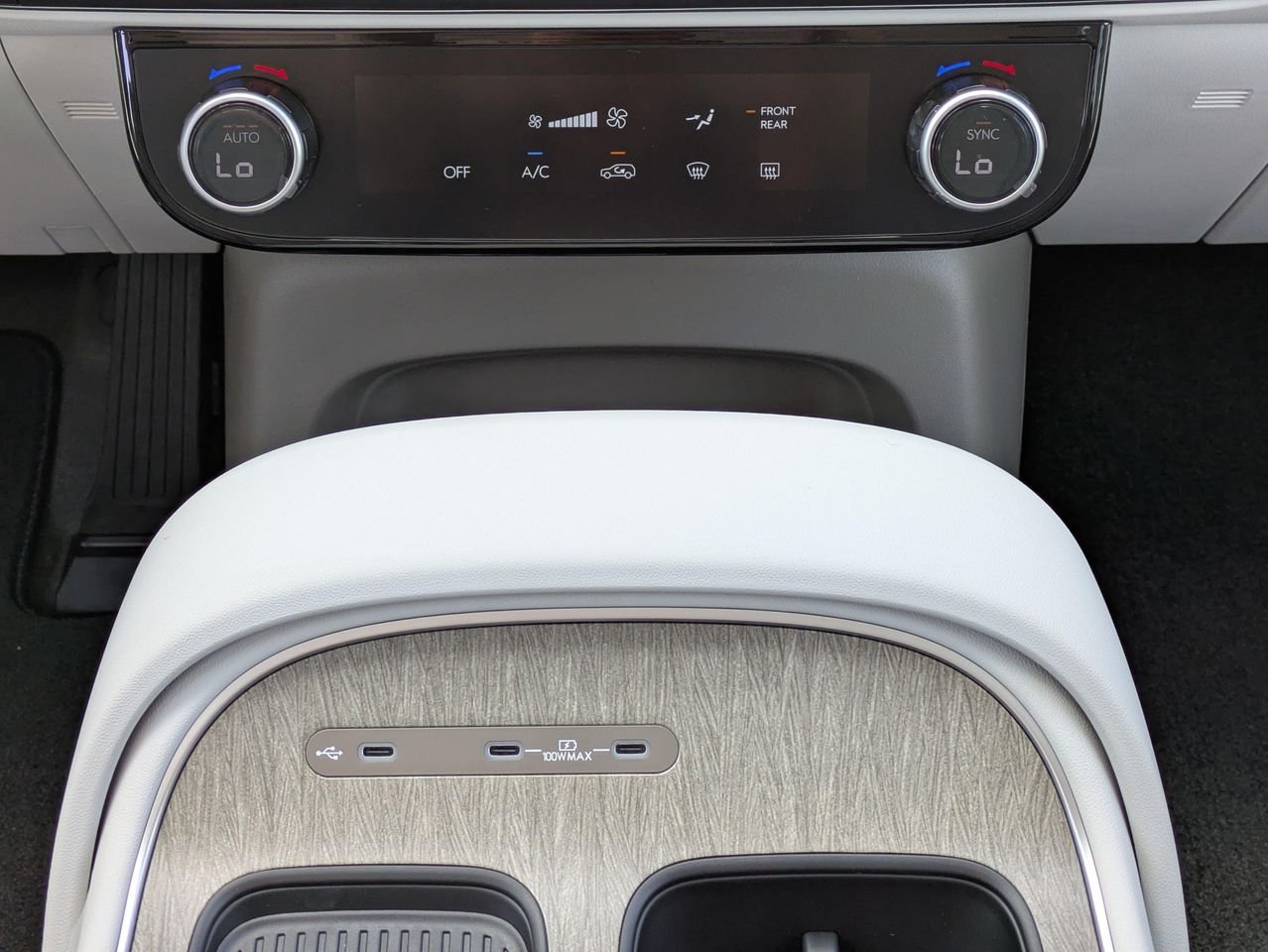 New 2027 Creamy White Pearl Hyundai SE FWD image 17
