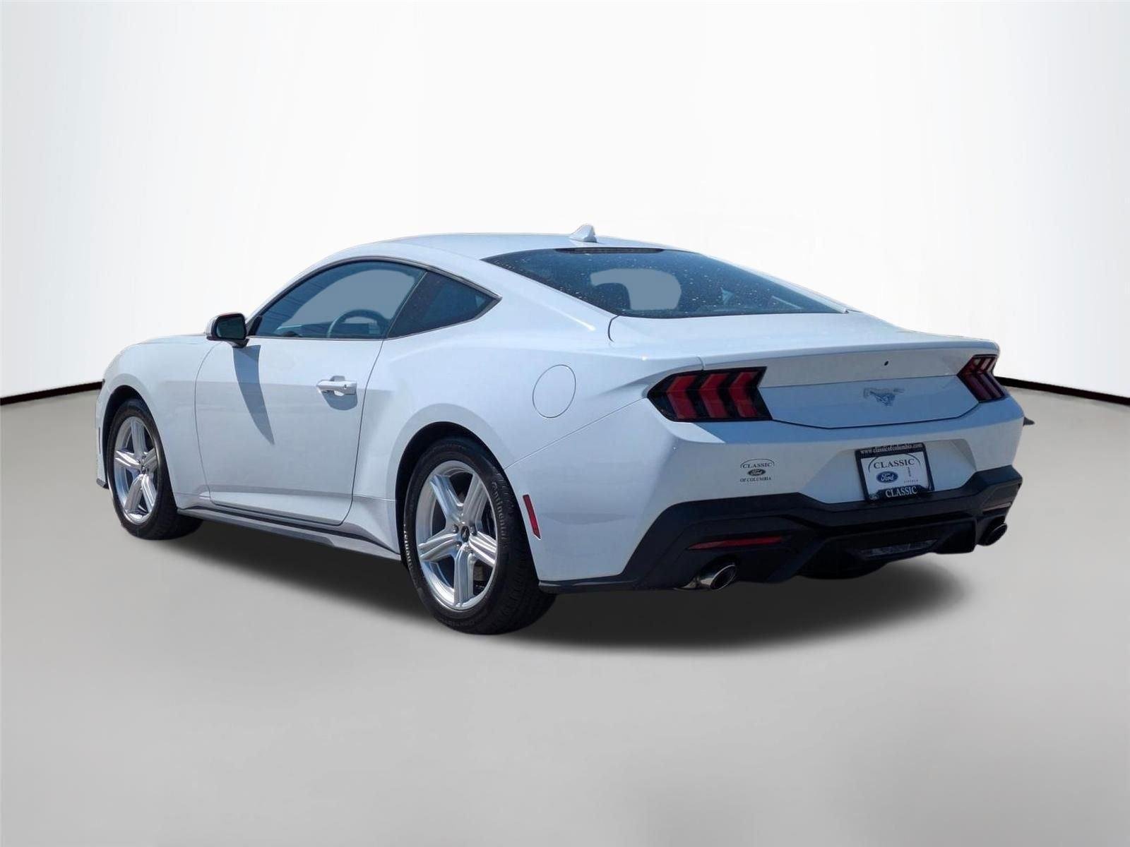 New 2026 Oxford White Ford EcoBoost® Fastback image 7
