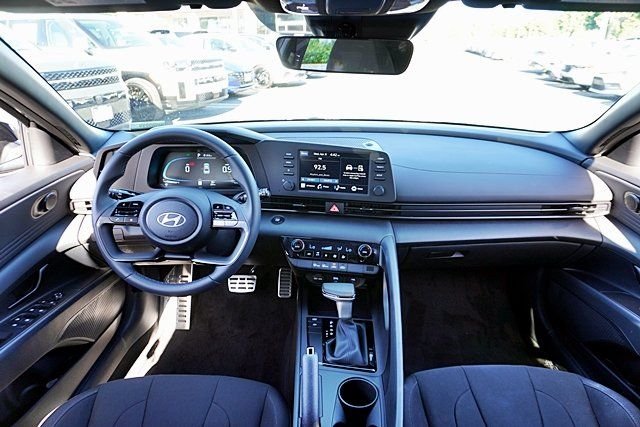 Used 2026 Gray Hyundai SEL Sport image 16