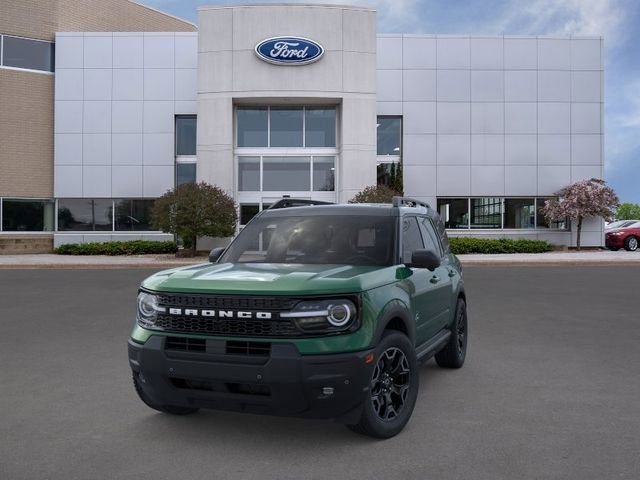 New 2025 Green Metallic Ford Outer Banks image 2