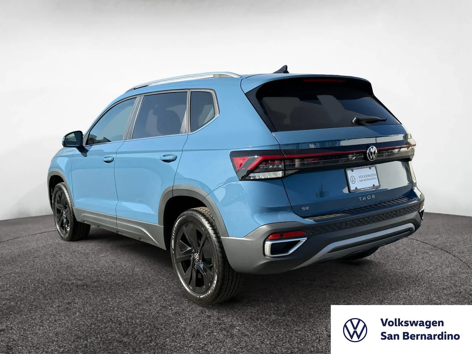 New 2026 Monterey Blue Pearl Volkswagen SE image 3